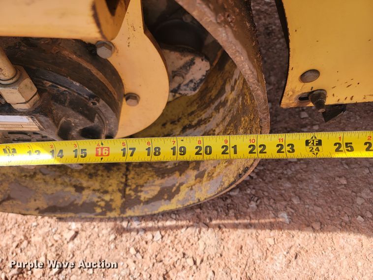 image for item LV9473 Dynapac CC900G  double drum vibratory roller