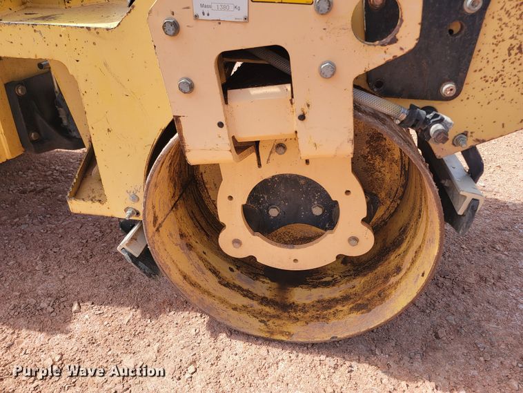 image for item LV9473 Dynapac CC900G  double drum vibratory roller