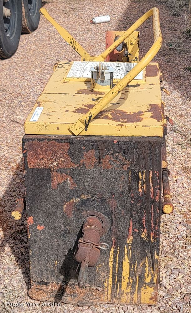 image for item LV9475 Crack sealing hot box