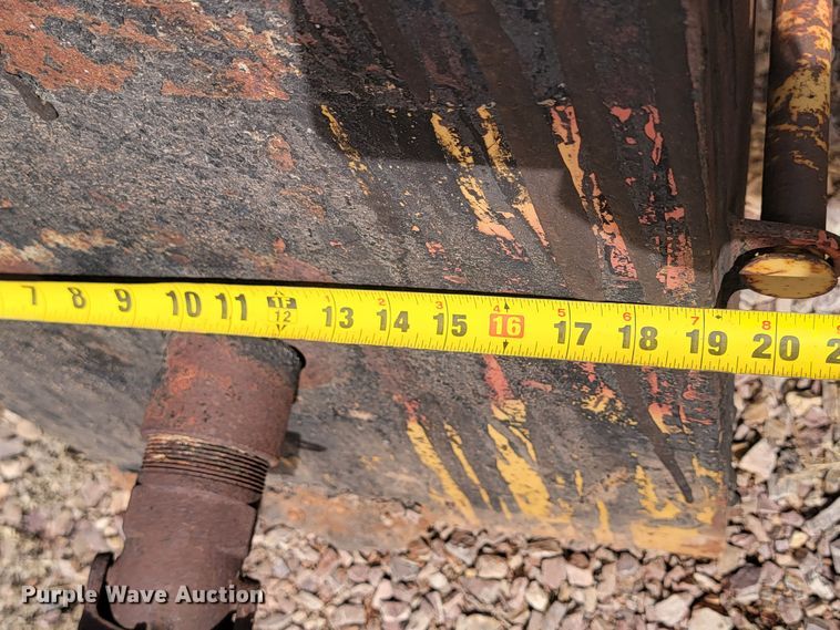 image for item LV9475 Crack sealing hot box