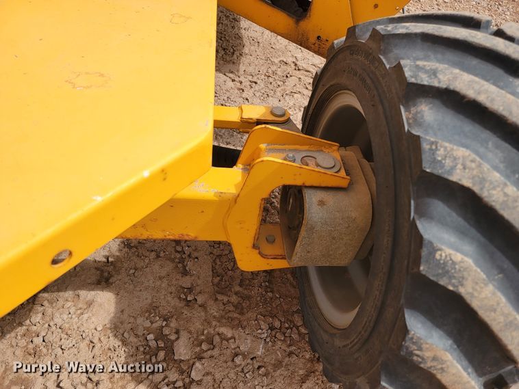 image for item LV9476 2013 Haulotte 55XA  boom lift