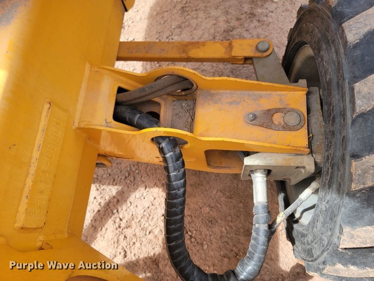 image for item LV9476 2013 Haulotte 55XA  boom lift