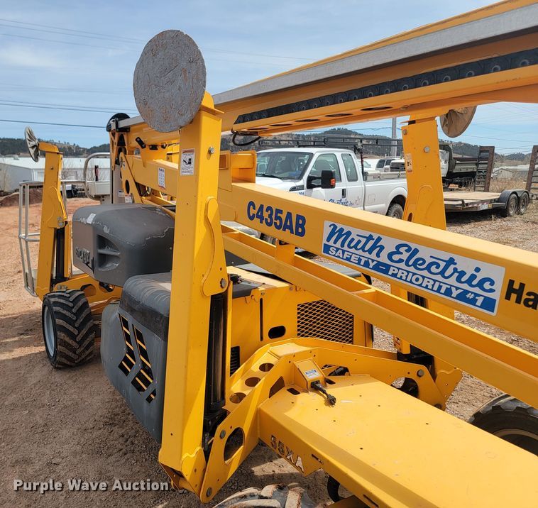 image for item LV9476 2013 Haulotte 55XA  boom lift