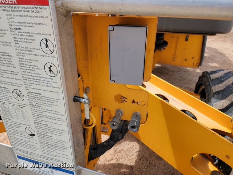 image for item LV9476 2013 Haulotte 55XA  boom lift