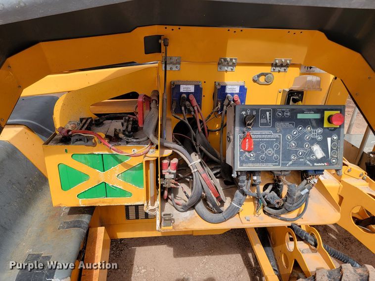 image for item LV9476 2013 Haulotte 55XA  boom lift