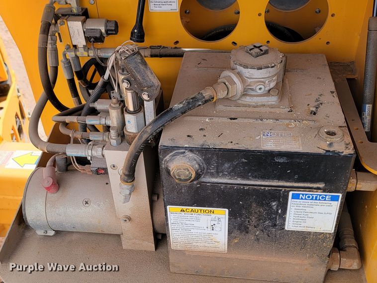 image for item LV9476 2013 Haulotte 55XA  boom lift