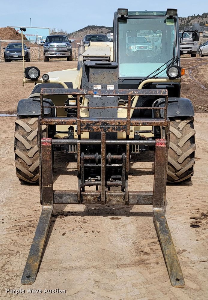 image for item LV9479 Ingersoll Rand VR-530  telehandler