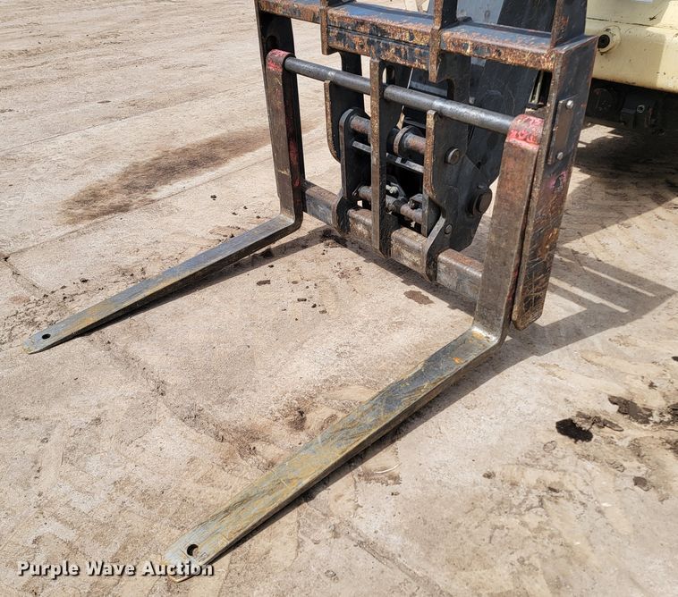 image for item LV9479 Ingersoll Rand VR-530  telehandler