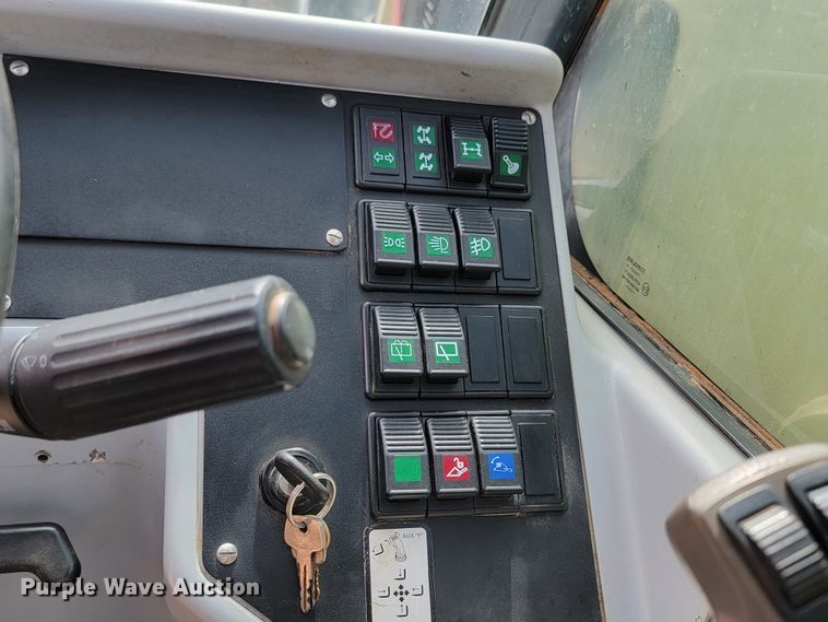 image for item LV9479 Ingersoll Rand VR-530  telehandler