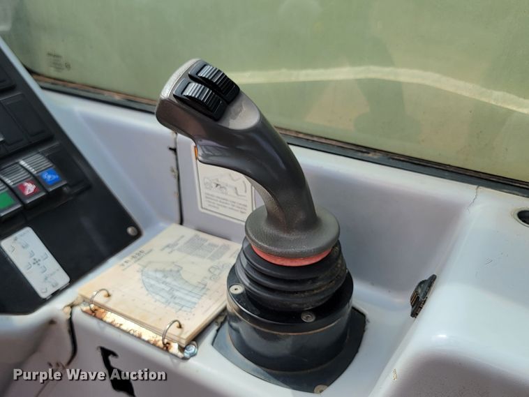 image for item LV9479 Ingersoll Rand VR-530  telehandler