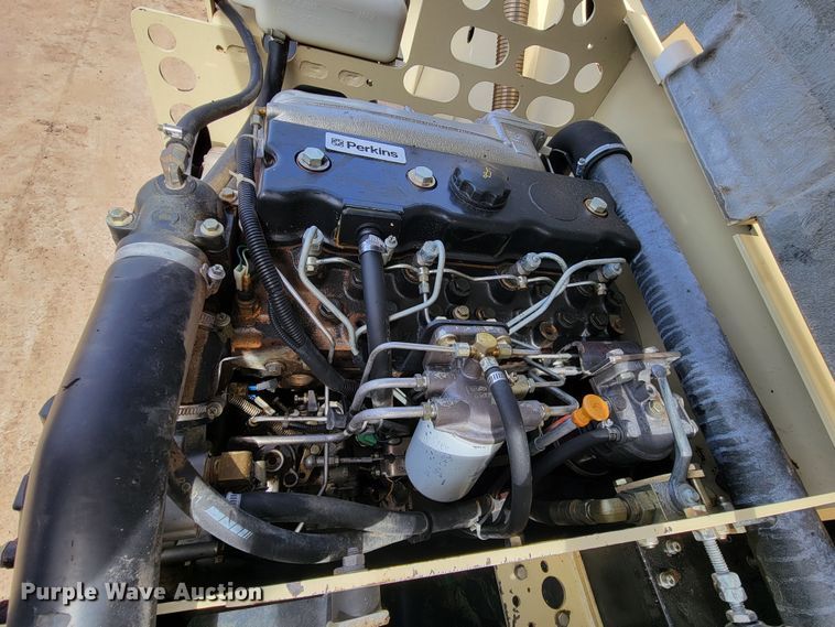 image for item LV9479 Ingersoll Rand VR-530  telehandler