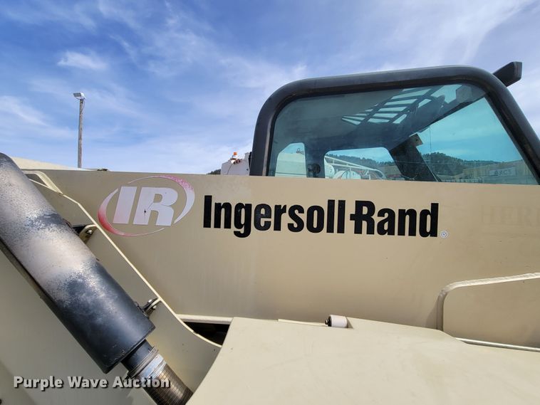image for item LV9479 Ingersoll Rand VR-530  telehandler