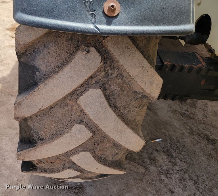 image for item LV9479 Ingersoll Rand VR-530  telehandler