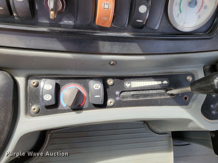 image for item LV9480 2003 Caterpillar 430D  backhoe