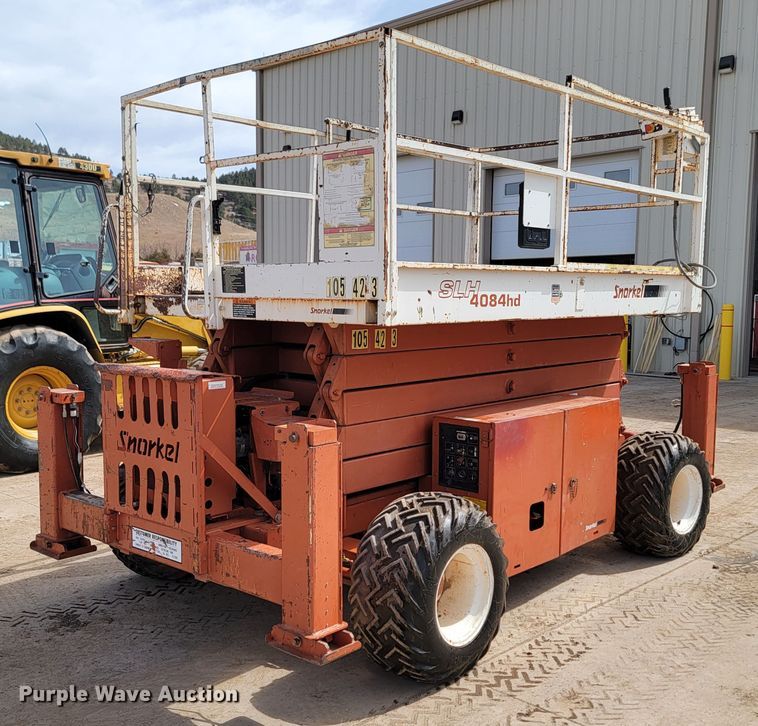 image for item LV9481 1997 Snorkel SLH4084HD  scissor lift