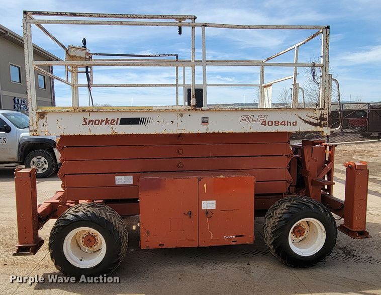 image for item LV9481 1997 Snorkel SLH4084HD  scissor lift