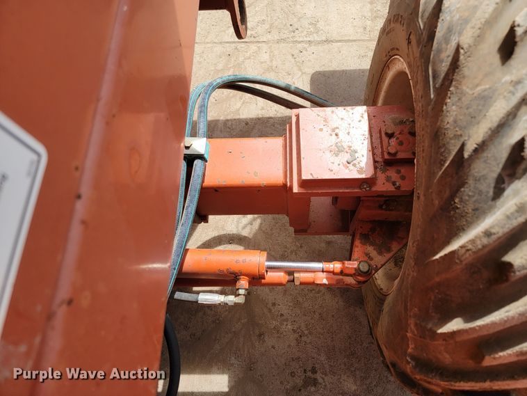 image for item LV9481 1997 Snorkel SLH4084HD  scissor lift