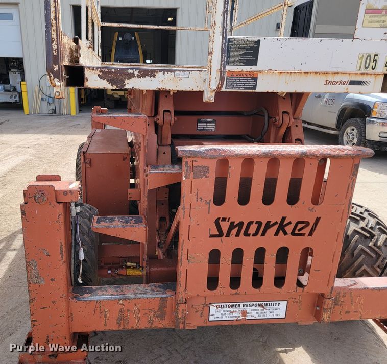 image for item LV9481 1997 Snorkel SLH4084HD  scissor lift