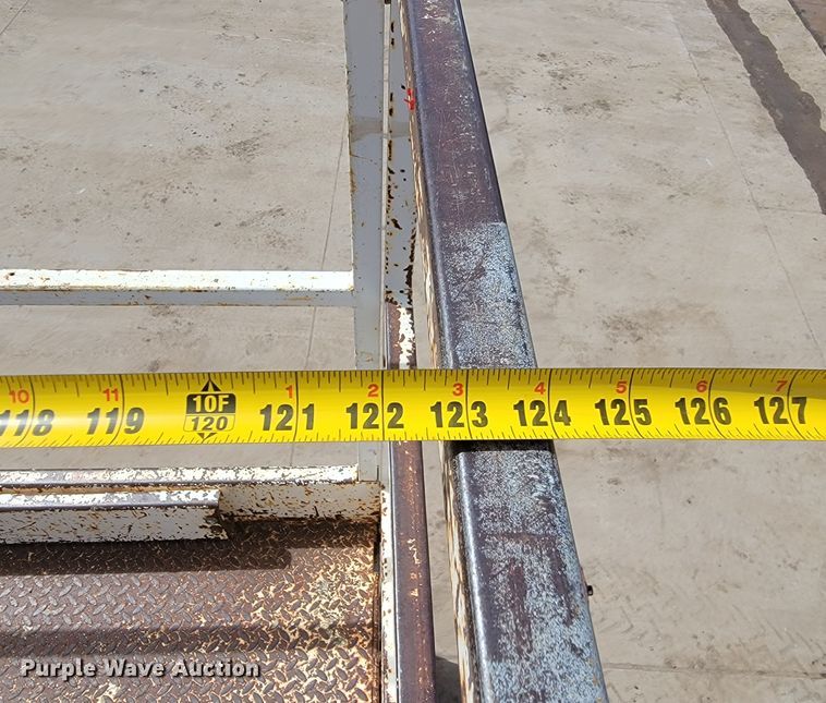 image for item LV9481 1997 Snorkel SLH4084HD  scissor lift