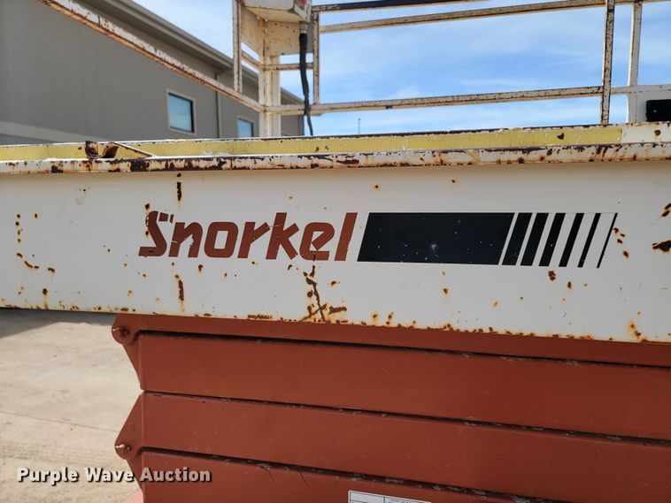 image for item LV9481 1997 Snorkel SLH4084HD  scissor lift