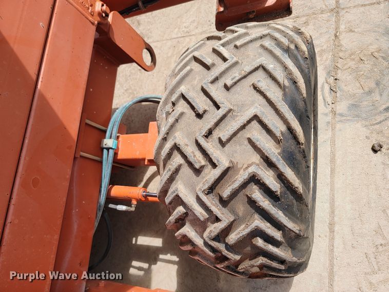 image for item LV9481 1997 Snorkel SLH4084HD  scissor lift