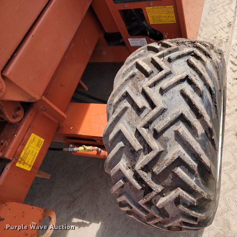 image for item LV9481 1997 Snorkel SLH4084HD  scissor lift