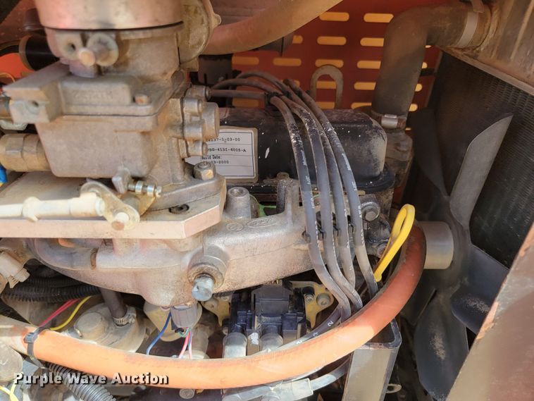 image for item LV9482 2000 JLG 33RTS  scissor lift