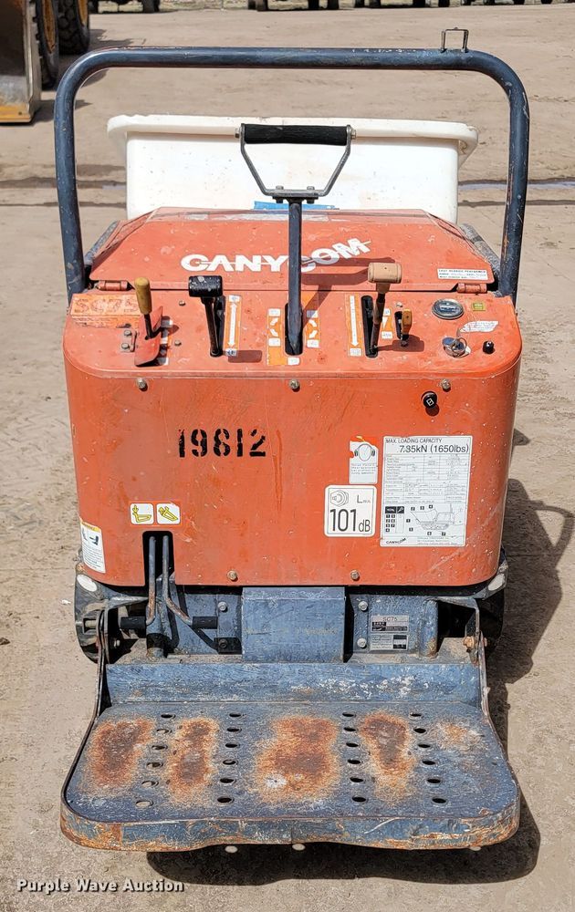 image for item LV9483 2011 Canycom SC75  concrete buggy