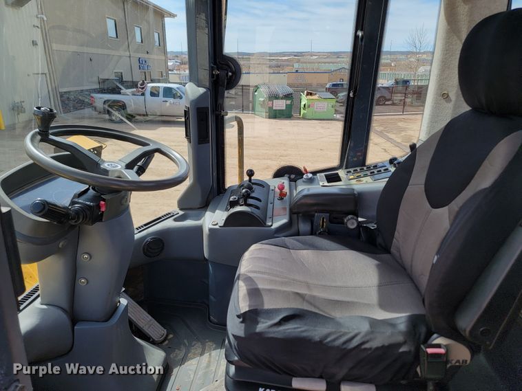 image for item LV9484 2000 New Holland LW190  wheel loader