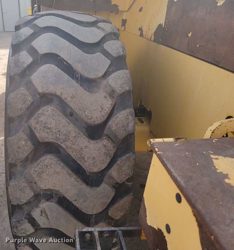 image for item LV9484 2000 New Holland LW190  wheel loader