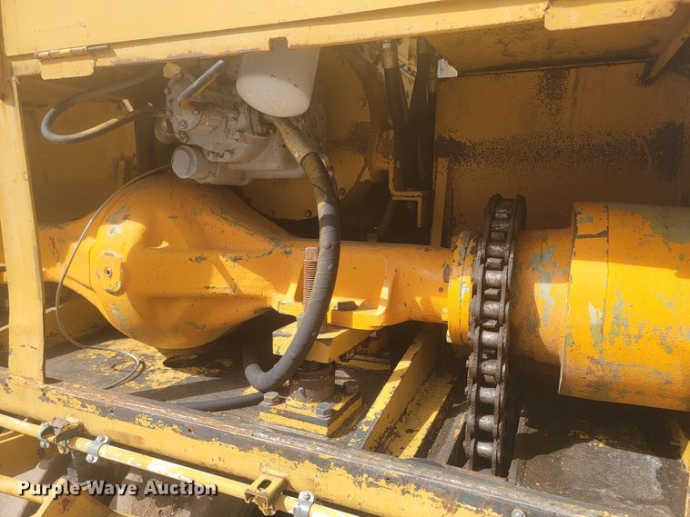 image for item LV9485 1989 Ferguson SP-1130  pneumatic roller