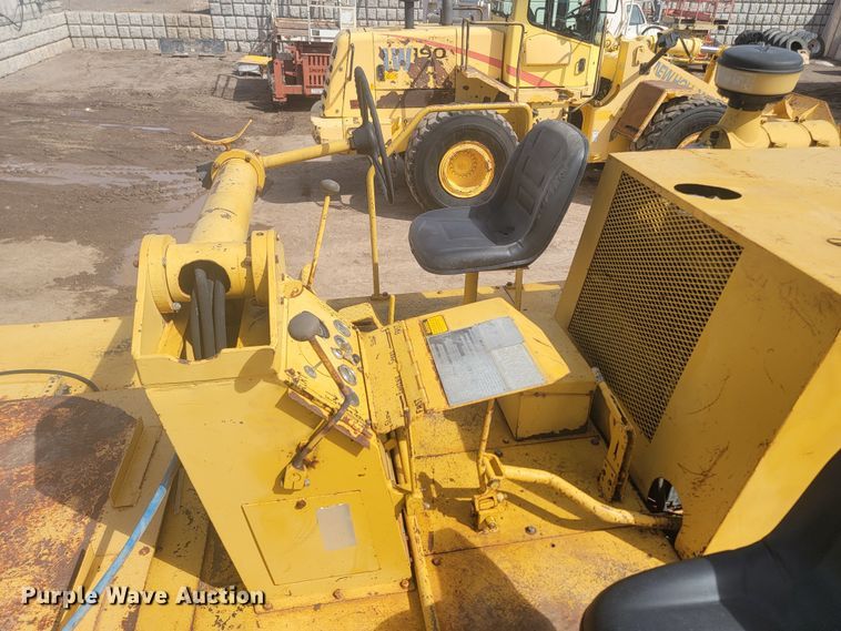 image for item LV9485 1989 Ferguson SP-1130  pneumatic roller