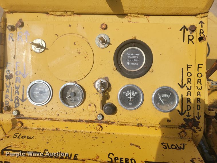 image for item LV9485 1989 Ferguson SP-1130  pneumatic roller