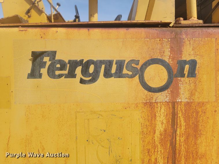 image for item LV9485 1989 Ferguson SP-1130  pneumatic roller