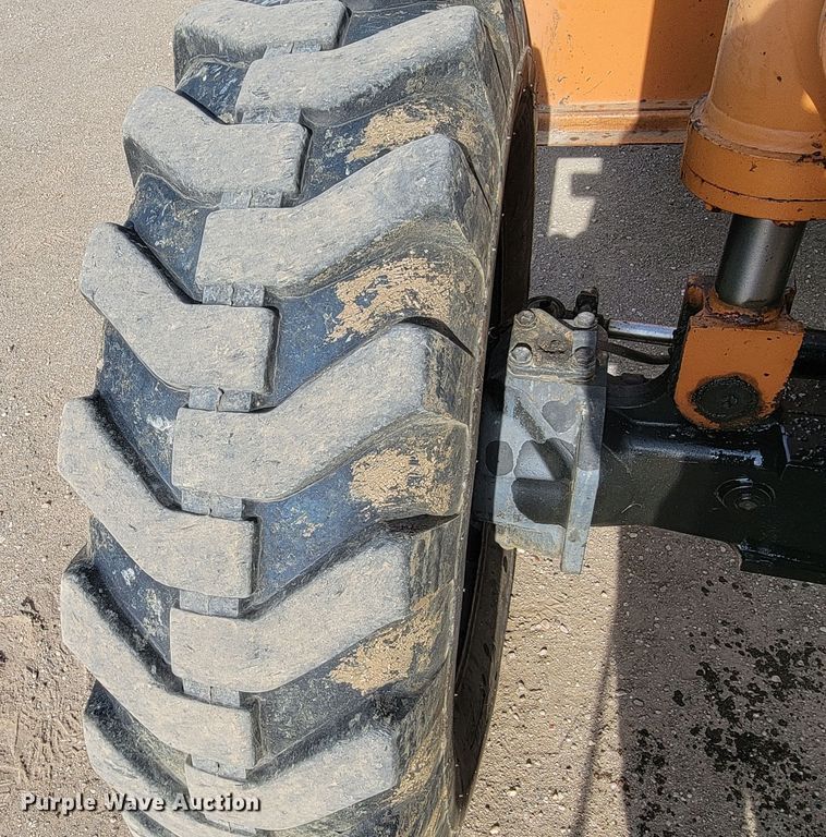 image for item LV9502 Lull 6K-37  telehandler