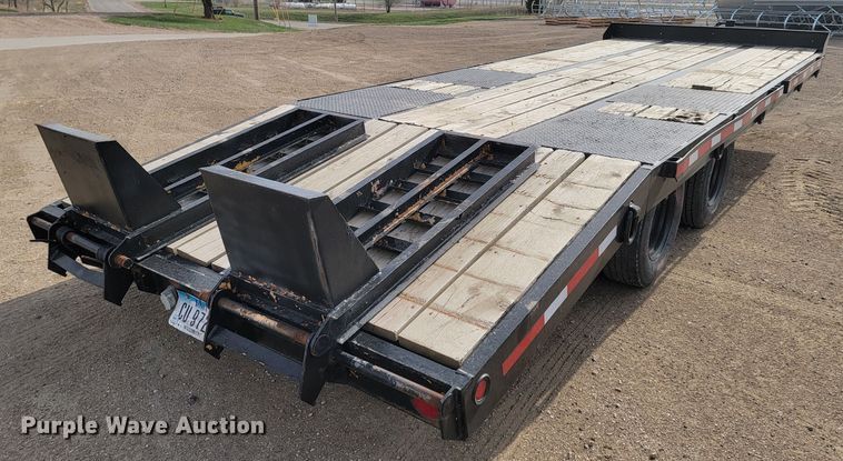 image for item LV9503 1998 Eager Beaver  equipment trailer