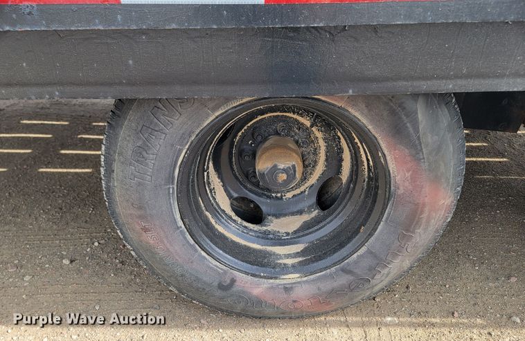 image for item LV9503 1998 Eager Beaver  equipment trailer