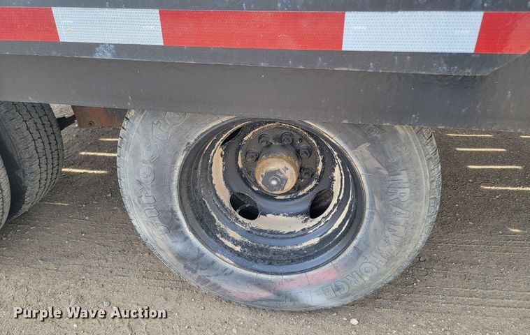 image for item LV9503 1998 Eager Beaver  equipment trailer