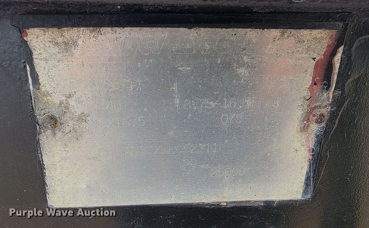 image for item LV9503 1998 Eager Beaver  equipment trailer