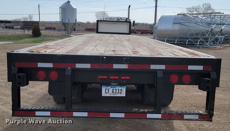 image for item LV9504 1998 Nu Van  flatbed trailer