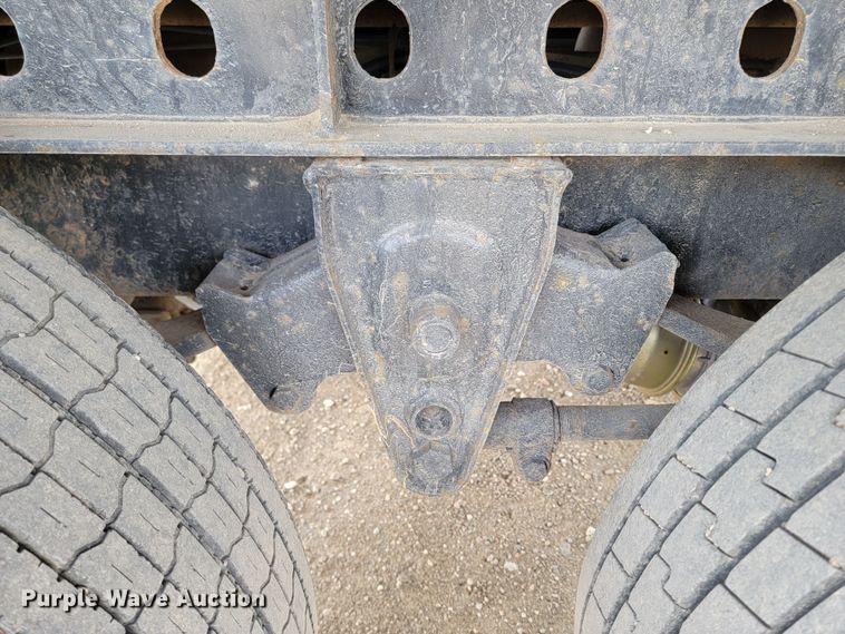 image for item LV9504 1998 Nu Van  flatbed trailer