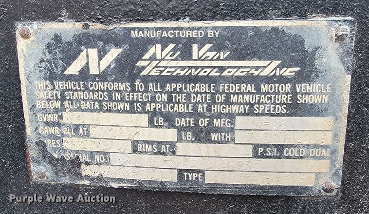 image for item LV9504 1998 Nu Van  flatbed trailer