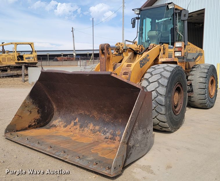 image for item LV9505 2000 Case 821C  wheel loader