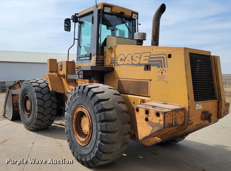 image for item LV9505 2000 Case 821C  wheel loader