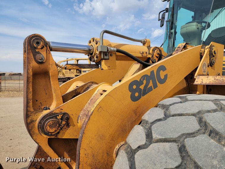 image for item LV9505 2000 Case 821C  wheel loader