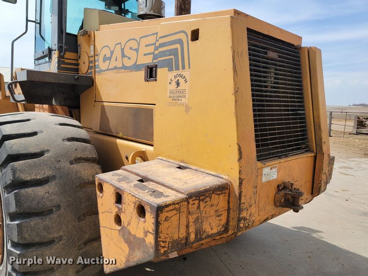 image for item LV9505 2000 Case 821C  wheel loader