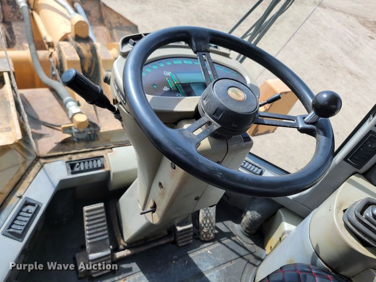 image for item LV9505 2000 Case 821C  wheel loader