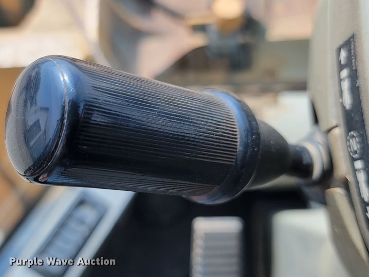 image for item LV9505 2000 Case 821C  wheel loader