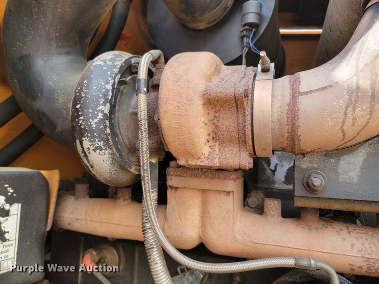 image for item LV9505 2000 Case 821C  wheel loader