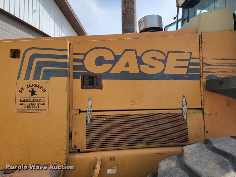 image for item LV9505 2000 Case 821C  wheel loader